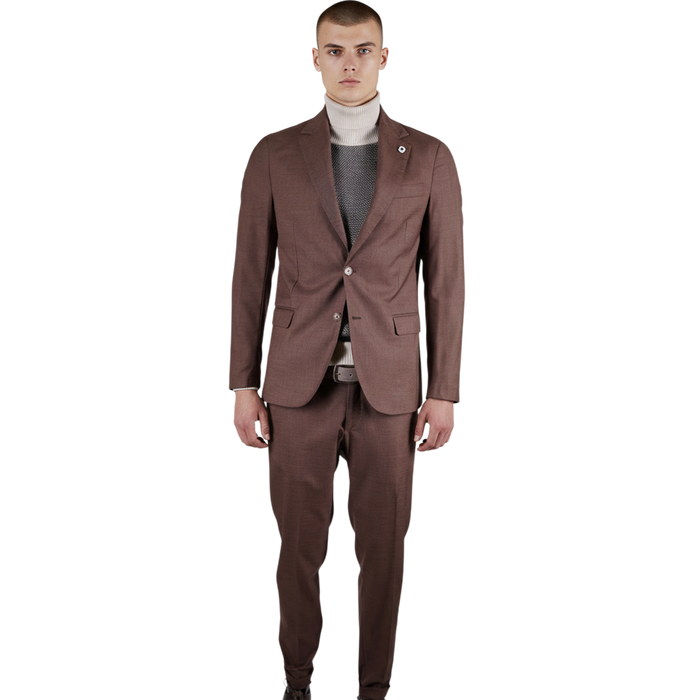 Italienischer brauner Herrenanzug mit klassischem Sakko und Hose mit Umschlag, Vorderansicht