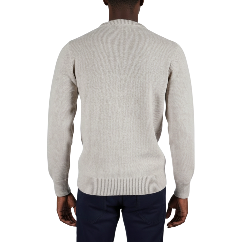 Italienischer Pullover aus Woll-Cashmere-Mischung mit moderner Passform und feiner Strickstruktur, Rückansicht