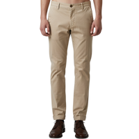 Italienische Herren-Chino in Beige mit moderner Passform, seitlichen Eingriffstaschen und Umschlag – Vorderansicht