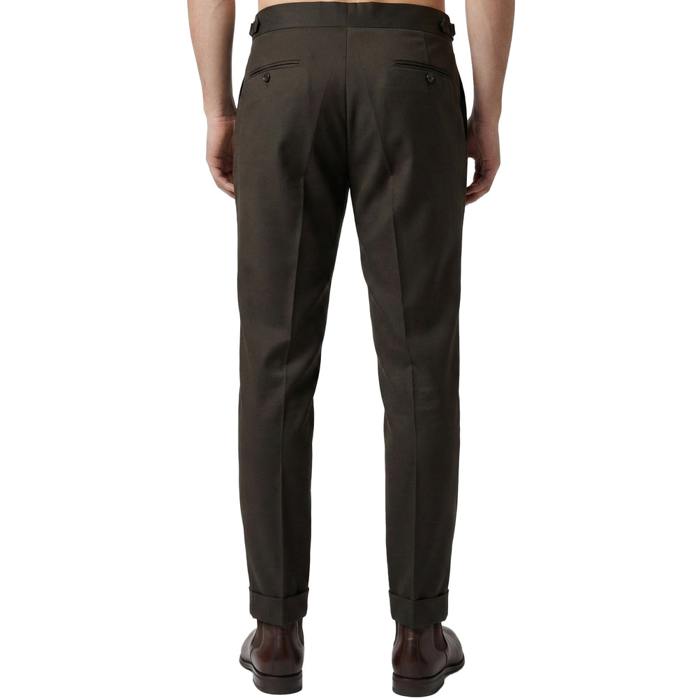 Olivgrüne italienische Gurkha-Hose mit Paspeltaschen und schlanker Silhouette – Rückansicht